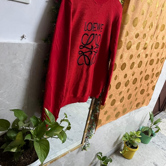 Authentic branded sweater..off posh 2500 - Picture 11 of 12